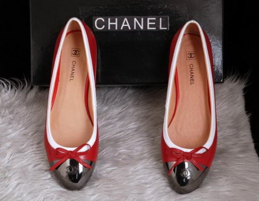 CHANEL Shallow mouth flat shoes Women--055